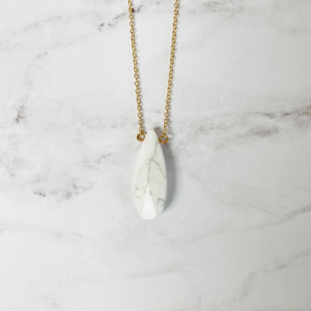 Gold & Howlite Teardrop 17" Necklace